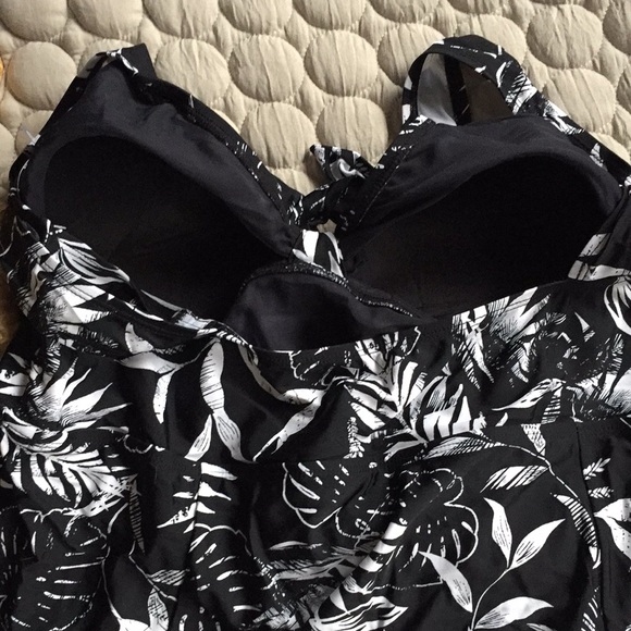 NWT Swimsuits for all one piece - Picture 6 of 11